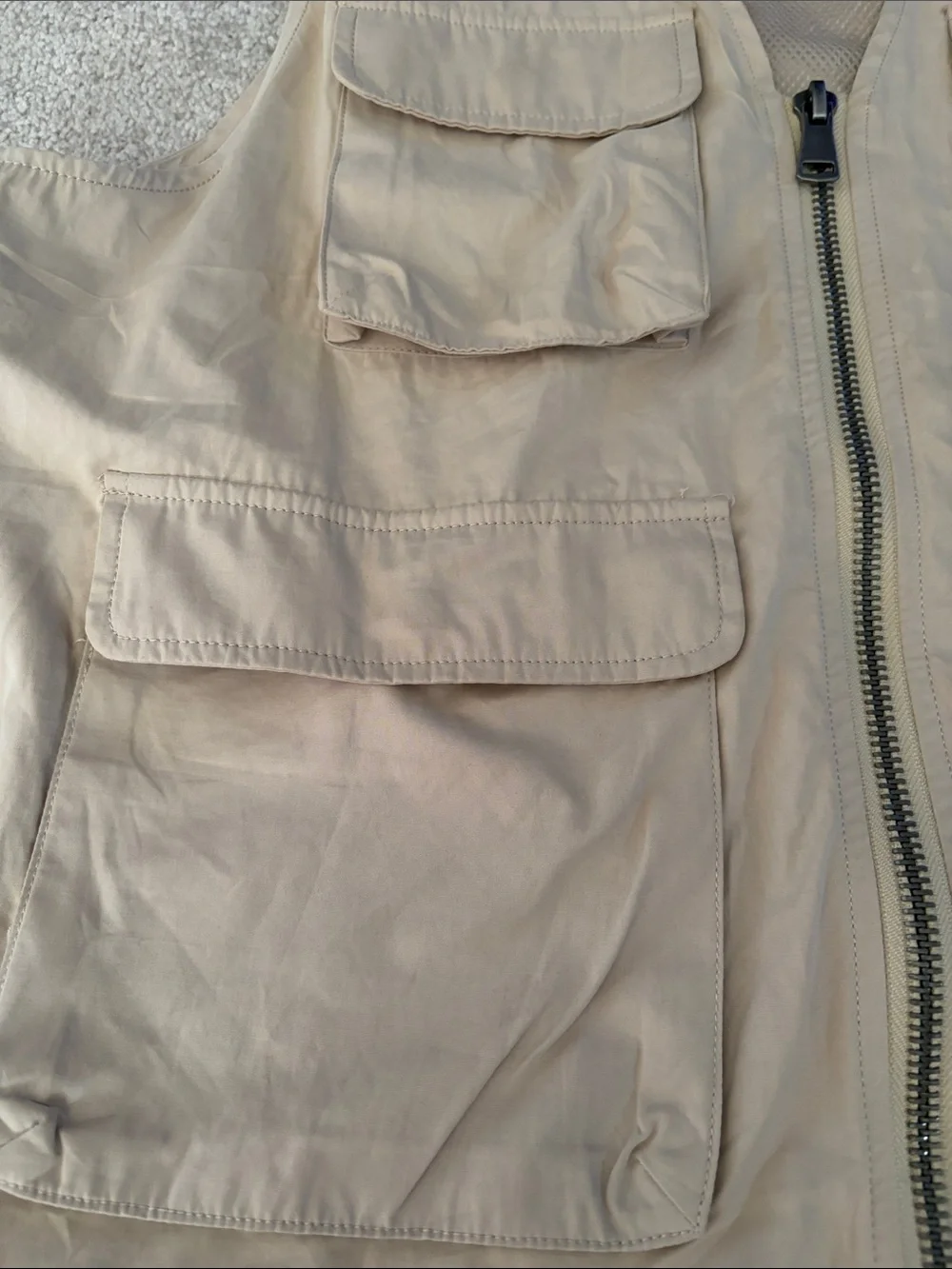 Forever 21 Men's Beige/Tan Multi-Pocket Utility Vest -Size Medium
